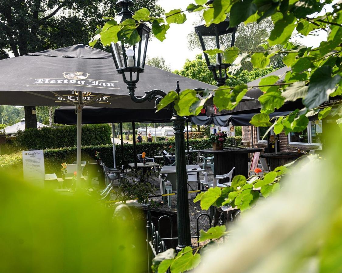 Recreatiepark De Lucht Hotel Renswoude Bagian luar foto